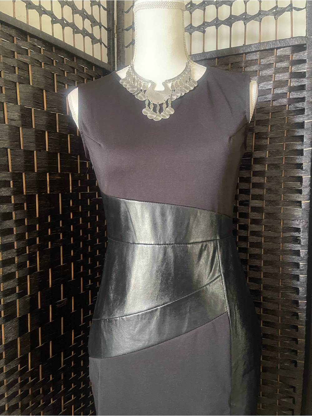 Black Sleeveless Midi Sheath Dress with Faux-Leather Panel - Picture 3 of 5
